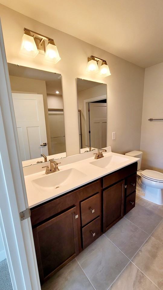 5739 Addison Gate Dr - Photo 3 of 20