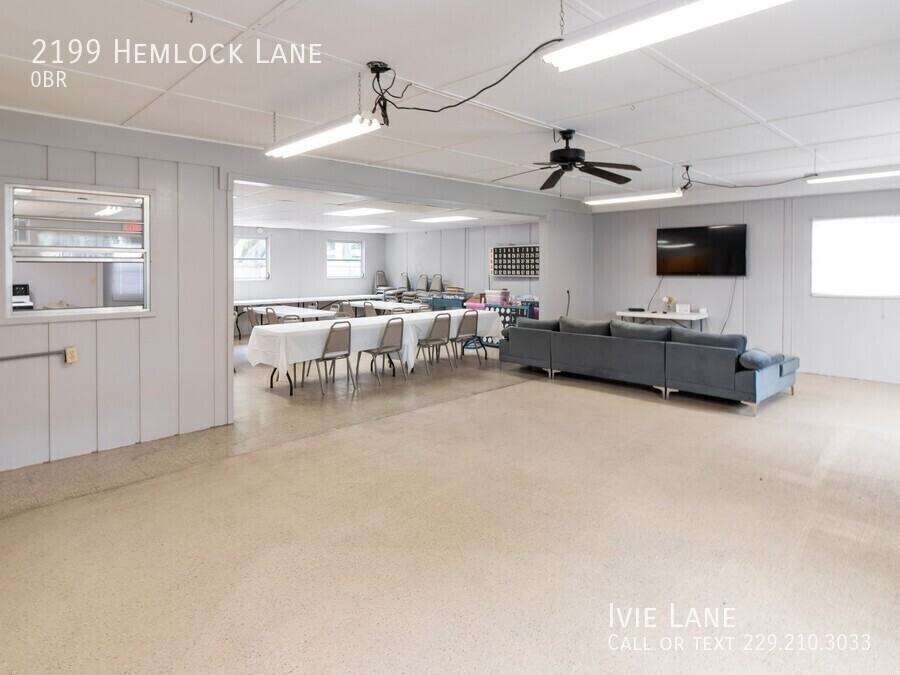2199 Hemlock Ln - Photo 6 of 19