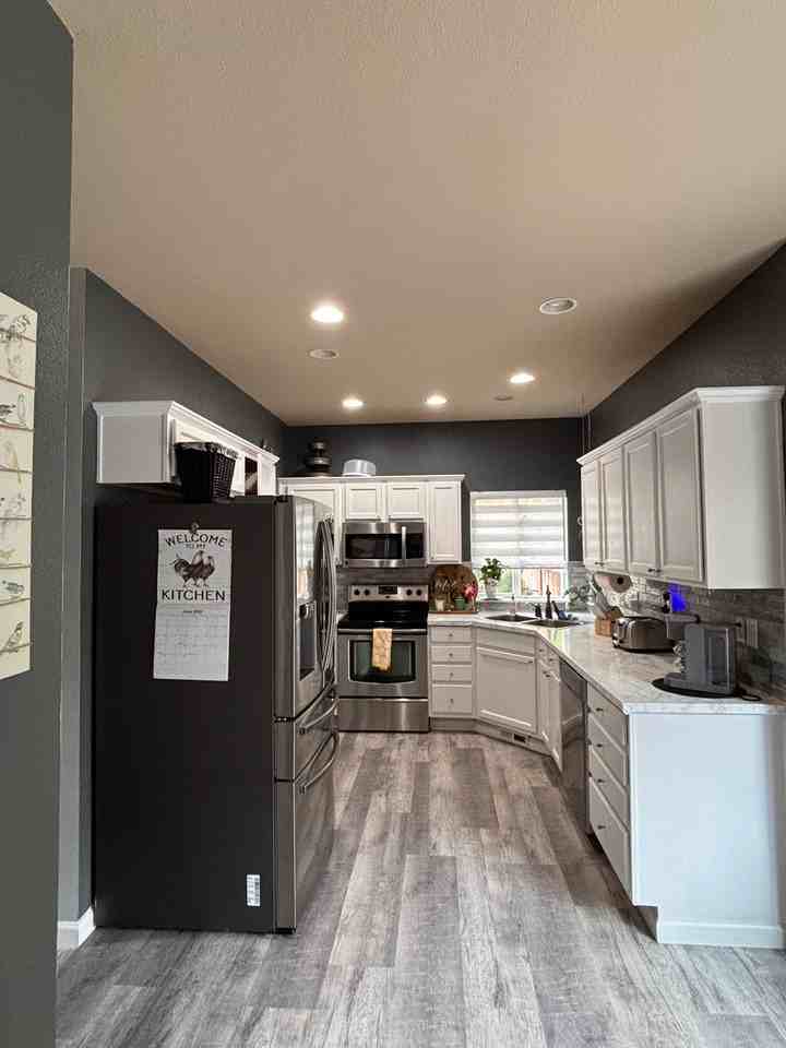 9520 201st St E - Photo 2 of 10