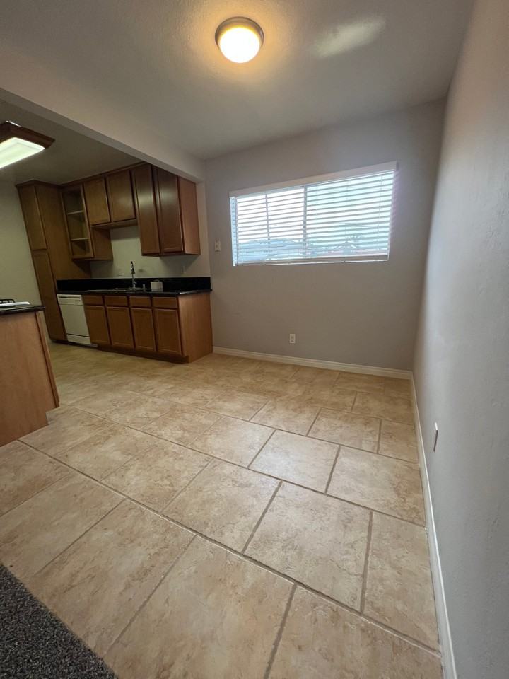 1420 W Lambert Rd #416 - Photo 6 of 32