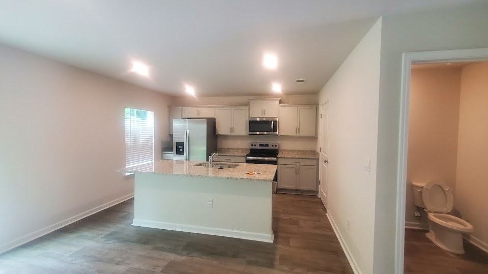 4692 Mount Hope Dr - Photo 3 of 16