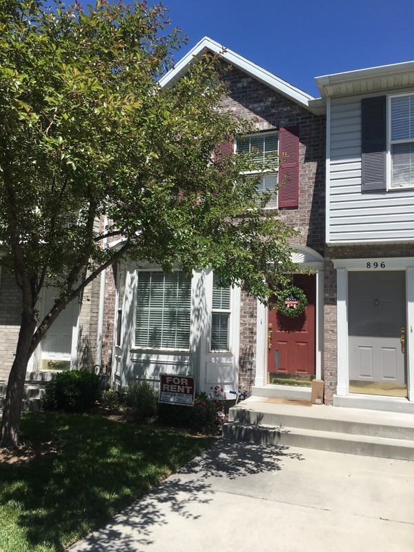 898 Independence Ave - Photo 2 of 9