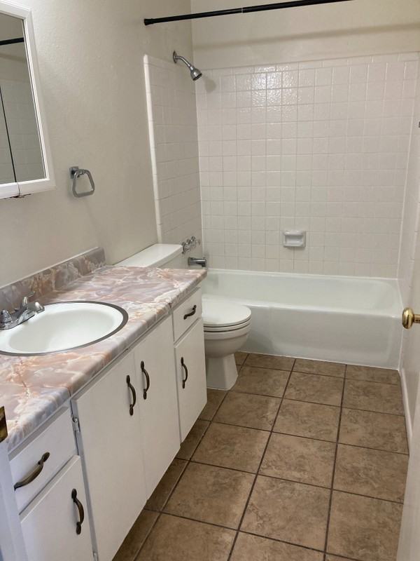 2113 E Donegal Cir #1 - Photo 3 of 11