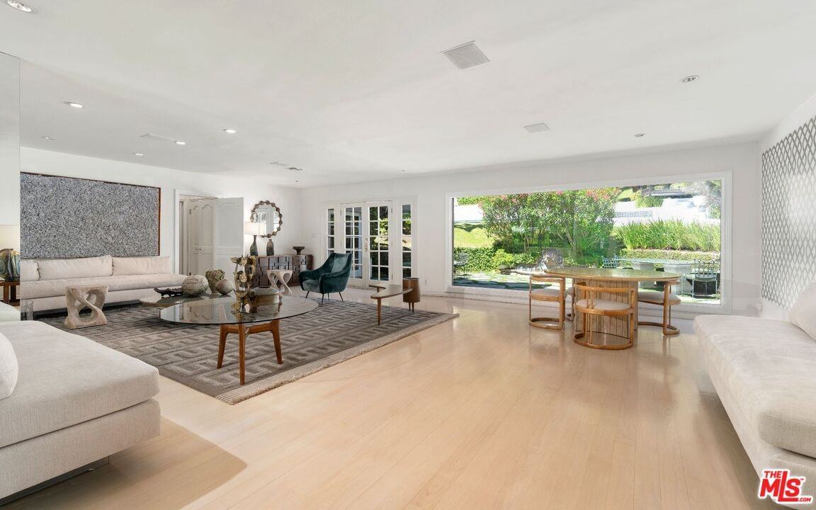 1241 Stone Canyon Rd #1 - Photo 3 of 12