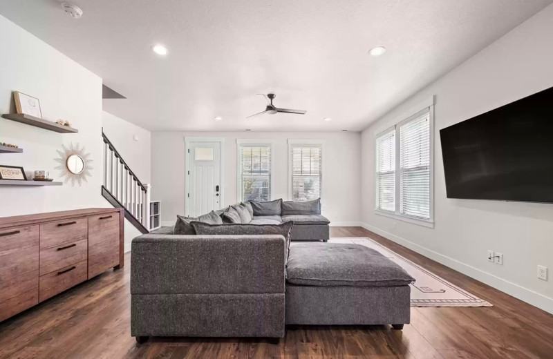 4596 W Serendipity Way - Photo 7 of 21