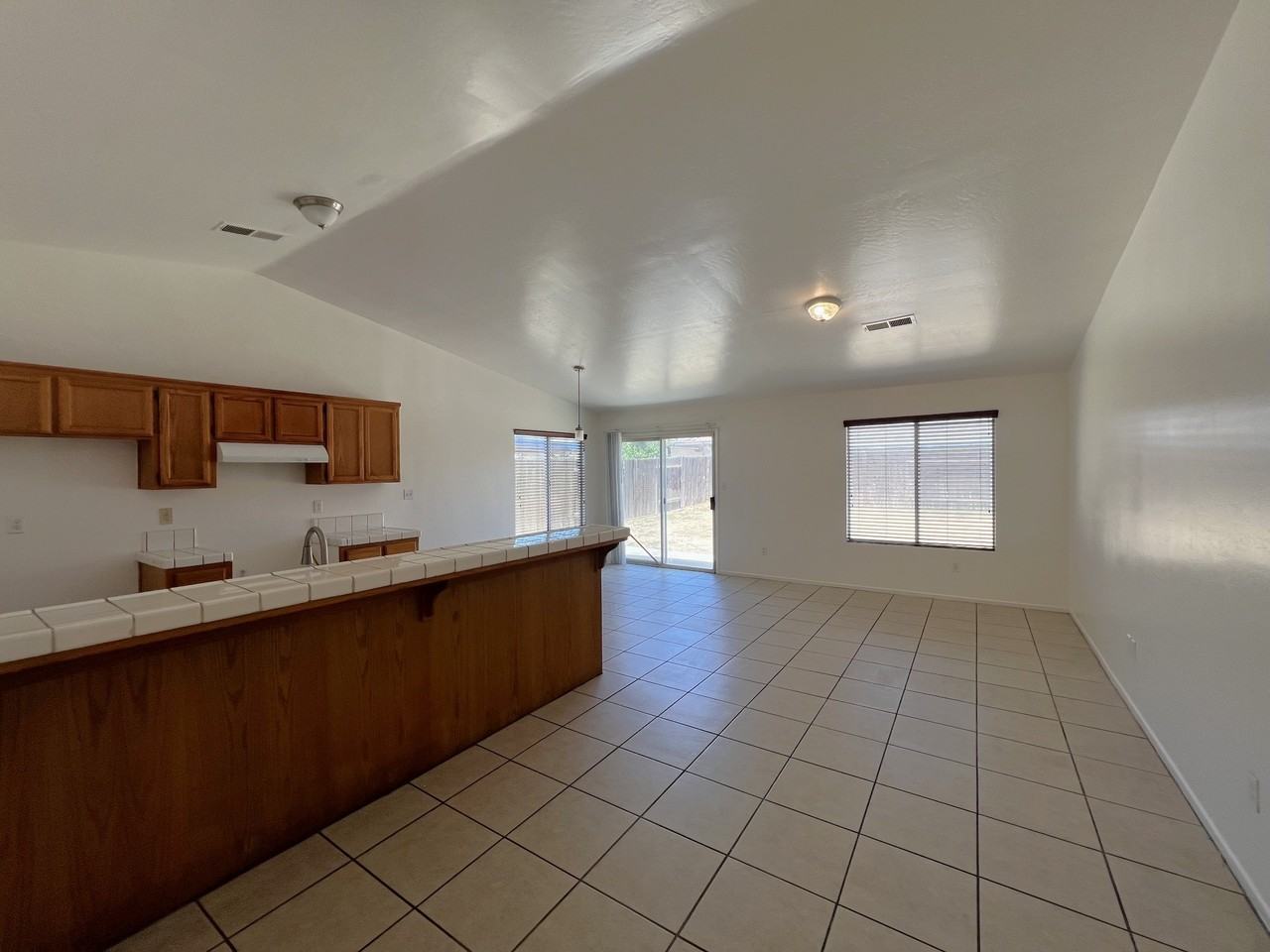 1408 Interlaken Dr #1 - Photo 4 of 17
