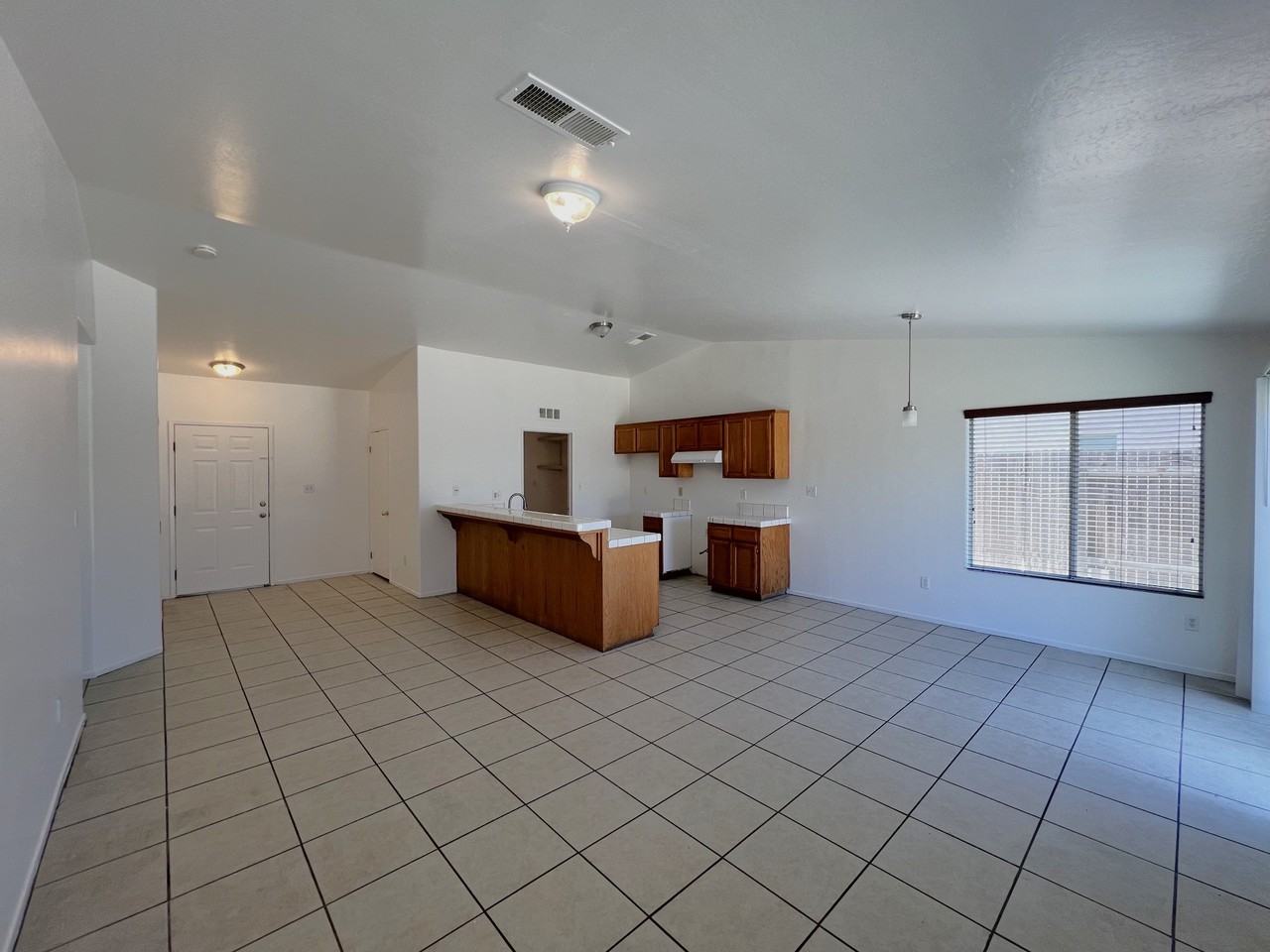 1408 Interlaken Dr #1 - Photo 6 of 17