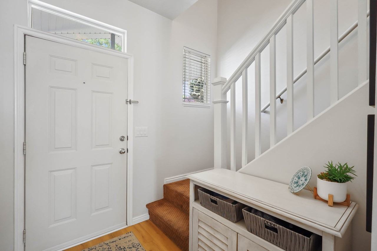 140 Bamberger Rd - Photo 5 of 41