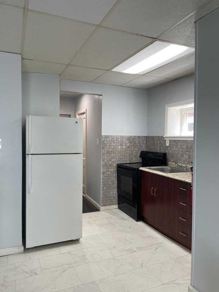 1111 Girard Ave #1111-1stFL - Photo 4 of 10