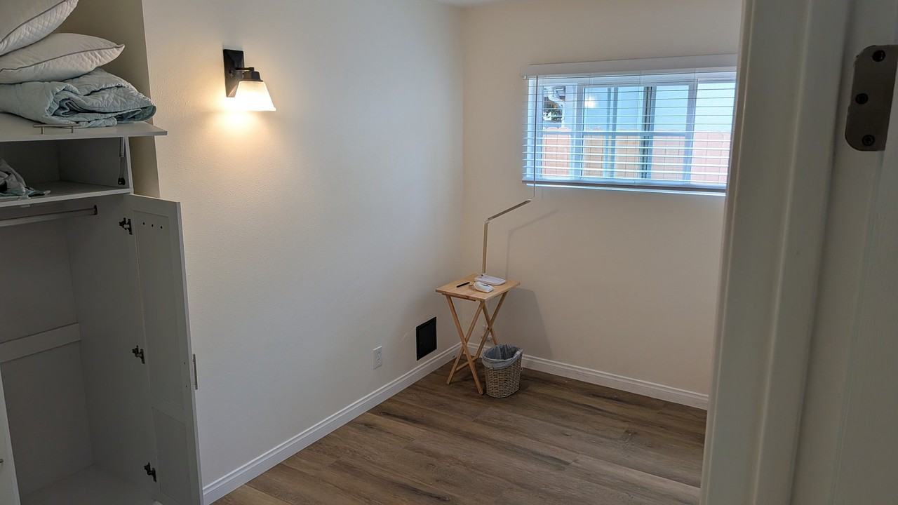570 Carlo Dr #1 - Photo 4 of 5