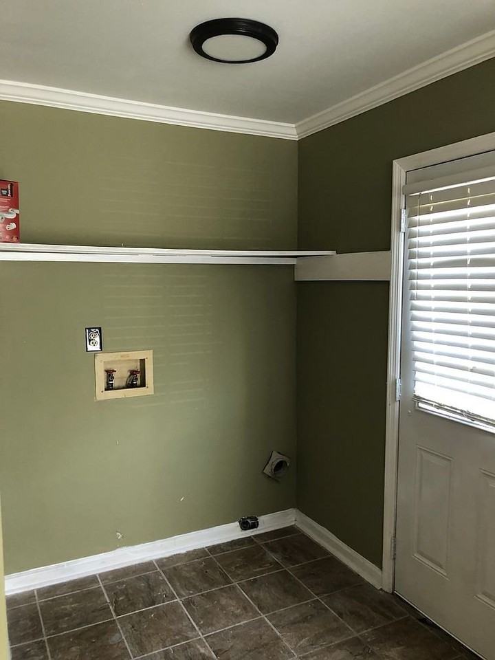 1149 Oakbrook Dr - Photo 3 of 13