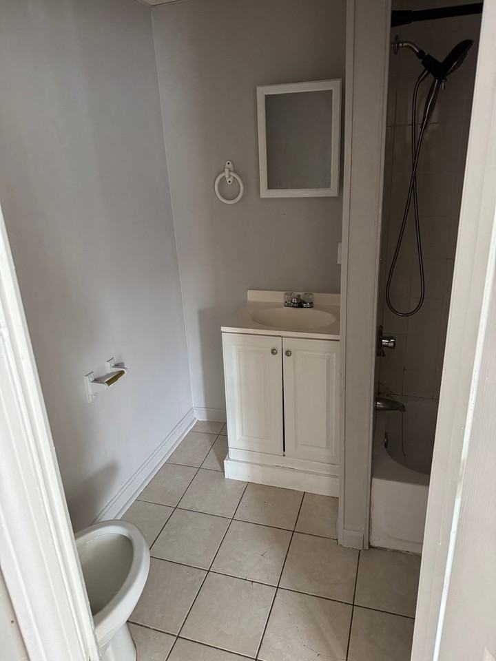 158 Prichard St #3 - Photo 3 of 7
