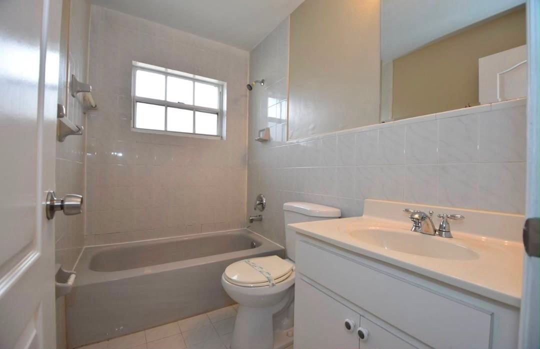 15291 Sw 51st St - Photo 7 of 12