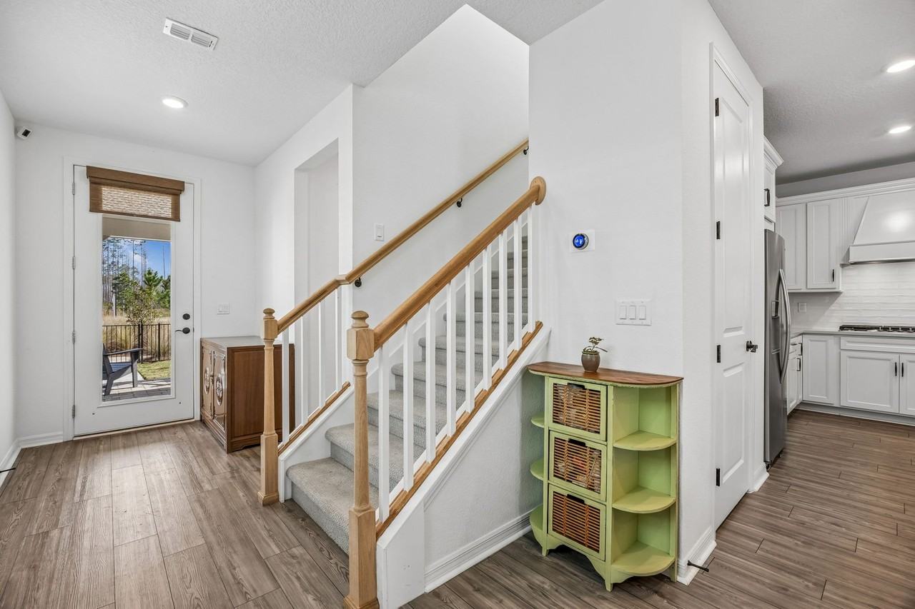 236 Hawthorn Park Cir - Photo 5 of 21
