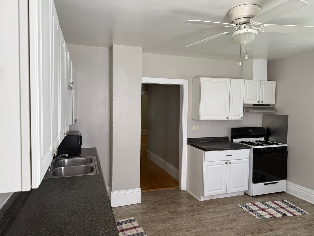 1214 Sherburne Ave #1 - Photo 3 of 10