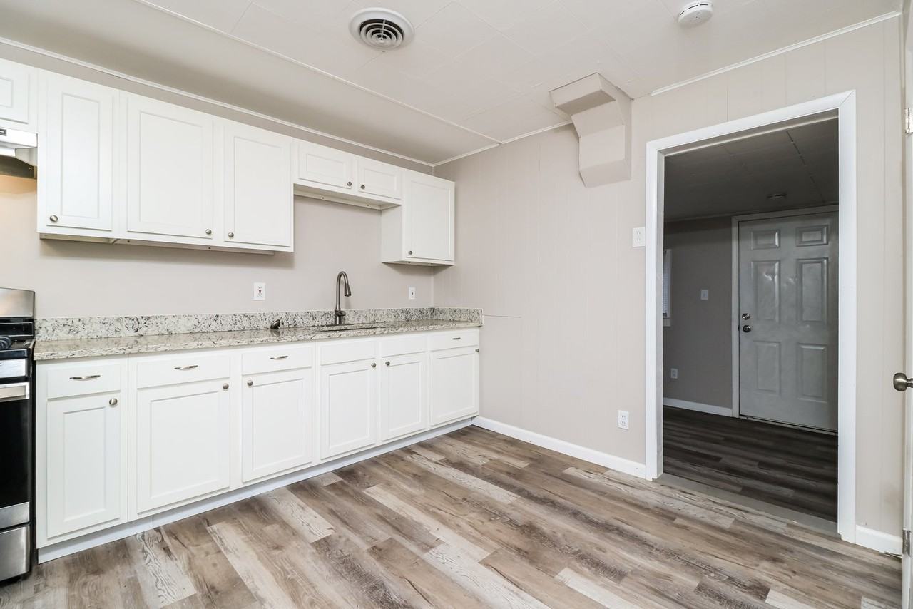 1907 Joy Ave - Photo 3 of 6