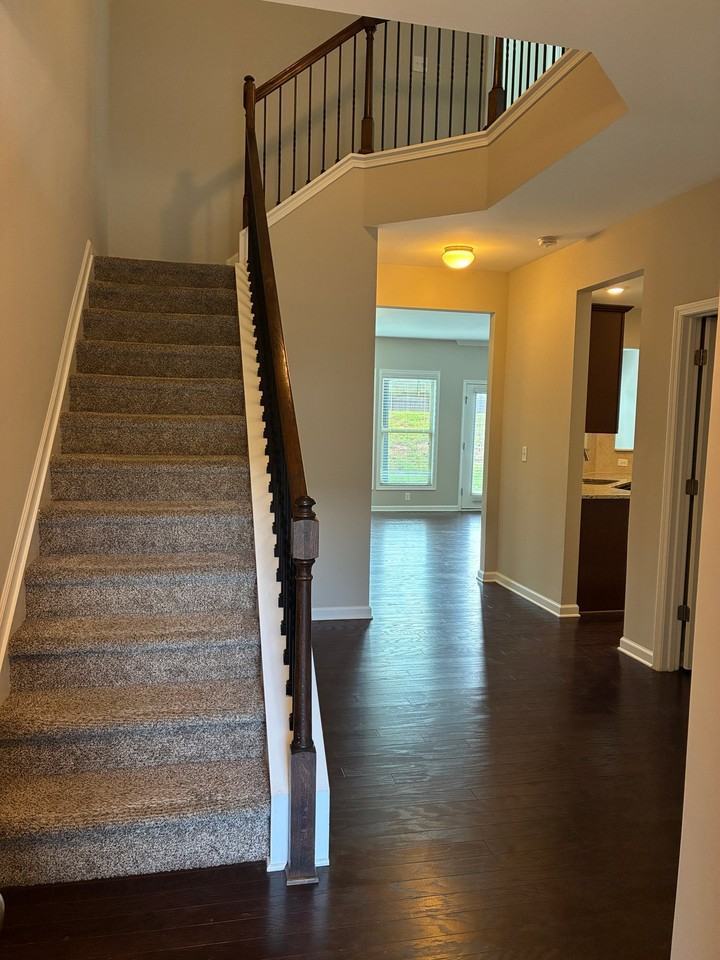 1335 Hampton Oaks Dr - Photo 2 of 20