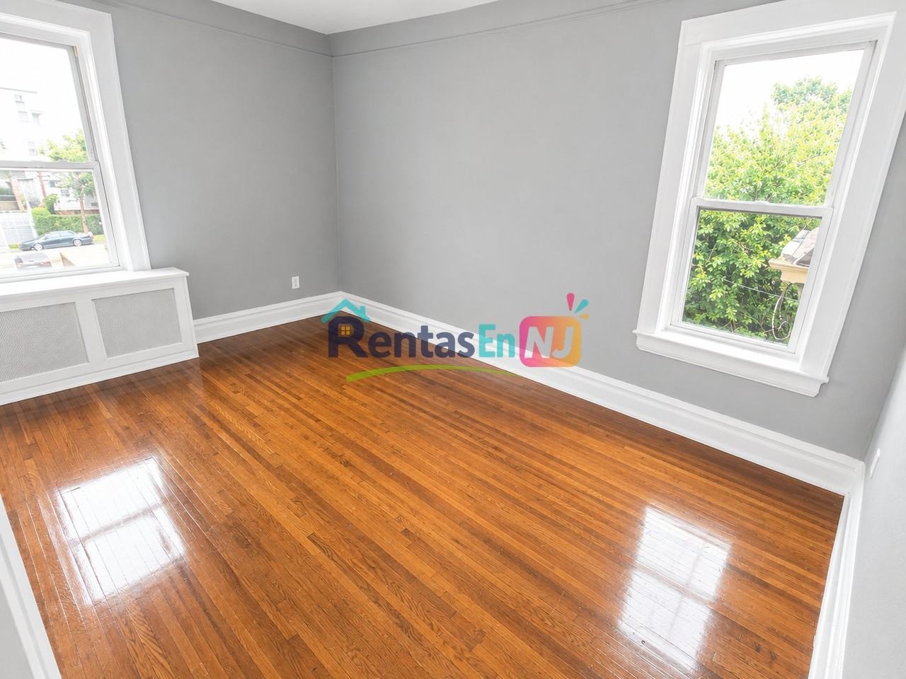 203 Shephard Ave #301 - Photo 5 of 5