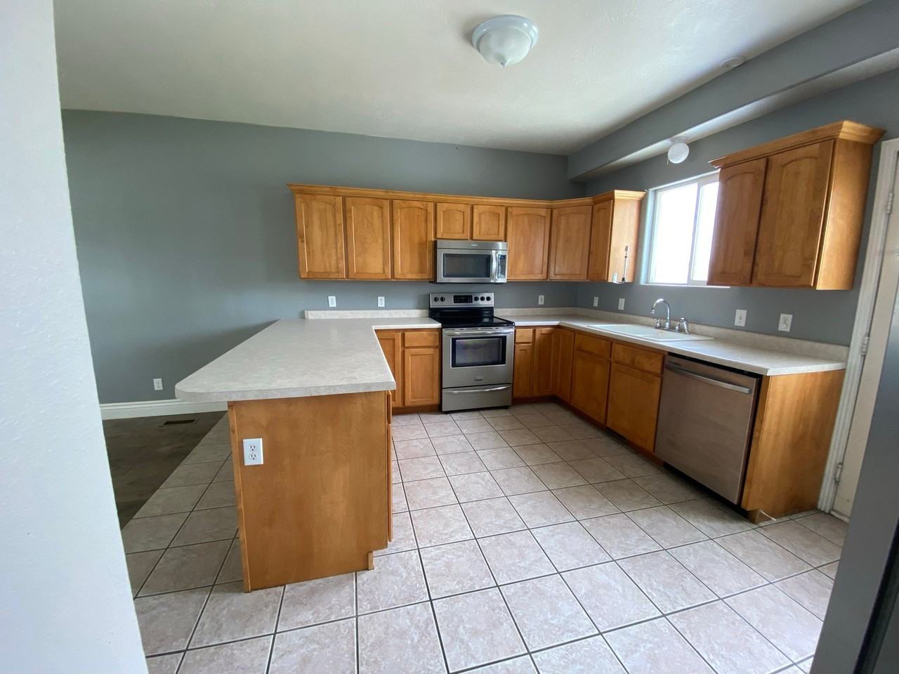 4169 Nw Pinion Cir - Photo 3 of 20