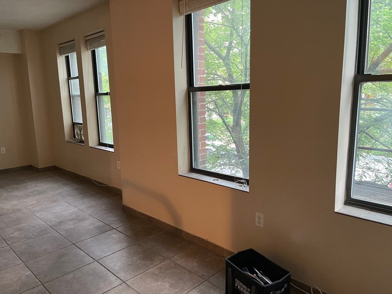 1812 Vernon St Nw #22 - Photo 3 of 7