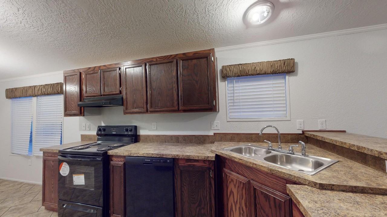 27241 S Soncy Rd - Photo 2 of 13