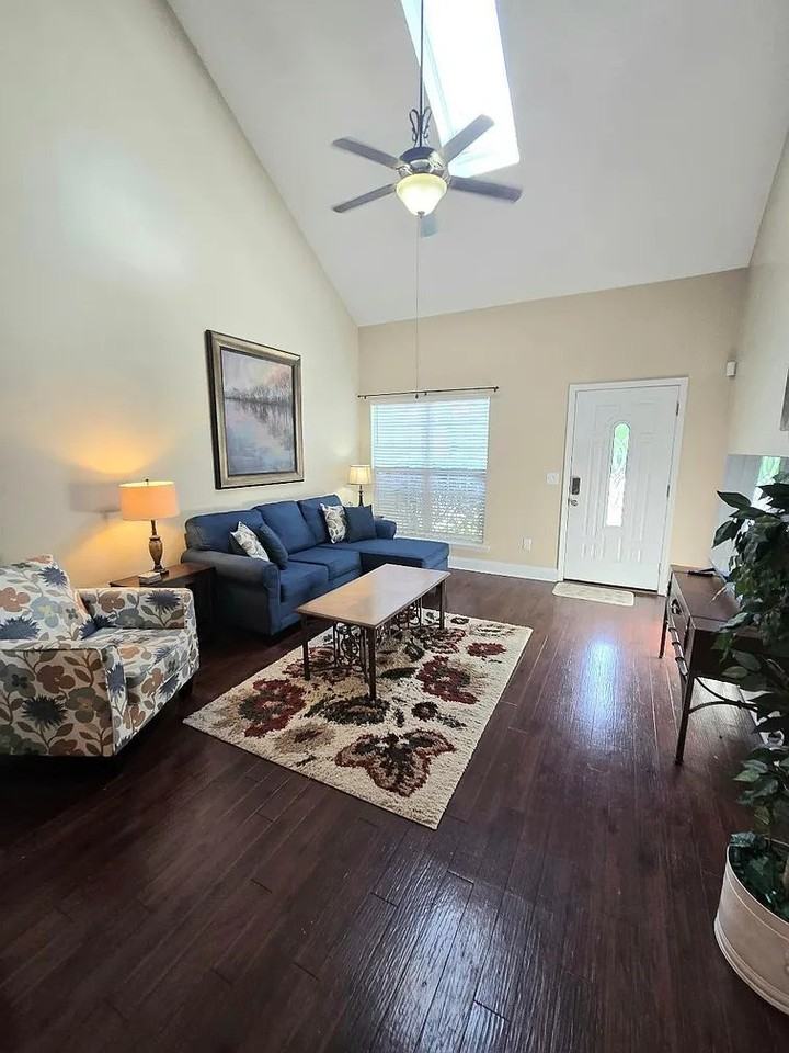 2148 Reserve Ln - Photo 5 of 15