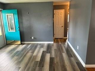 898 Weldon Ave - Photo 4 of 7