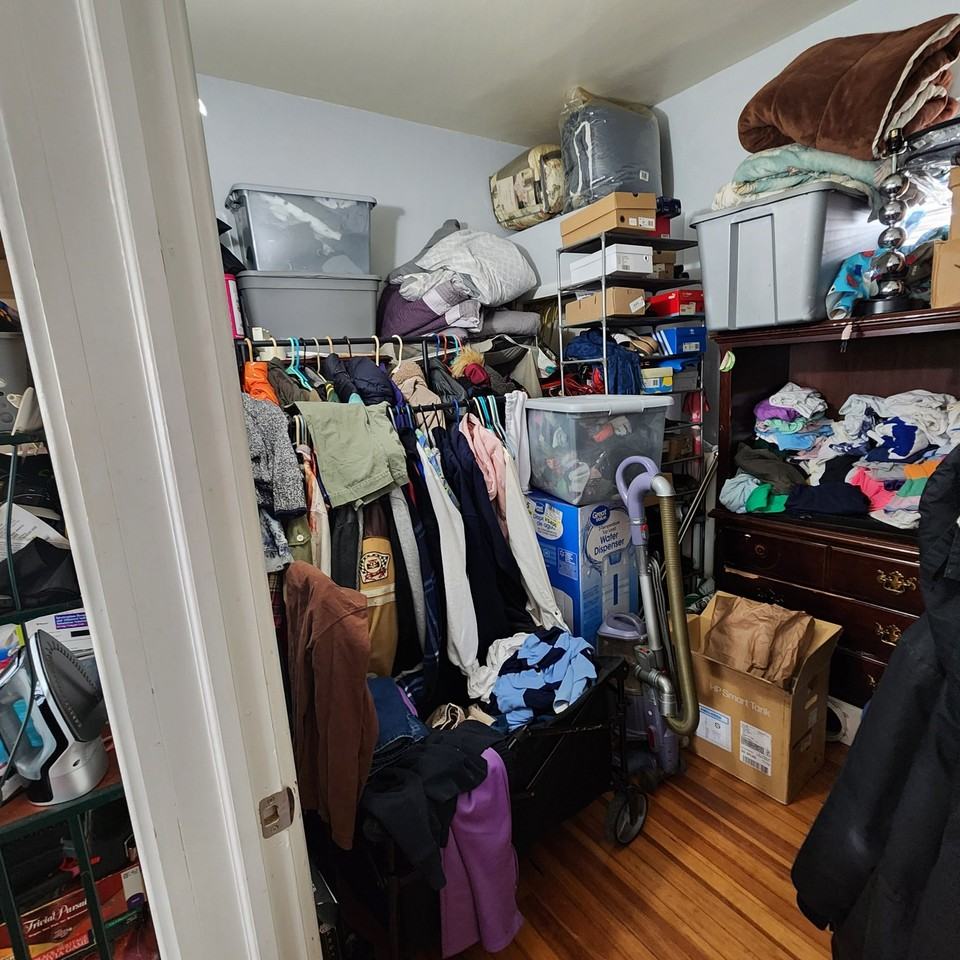 832 Jay St - Photo 4 of 13