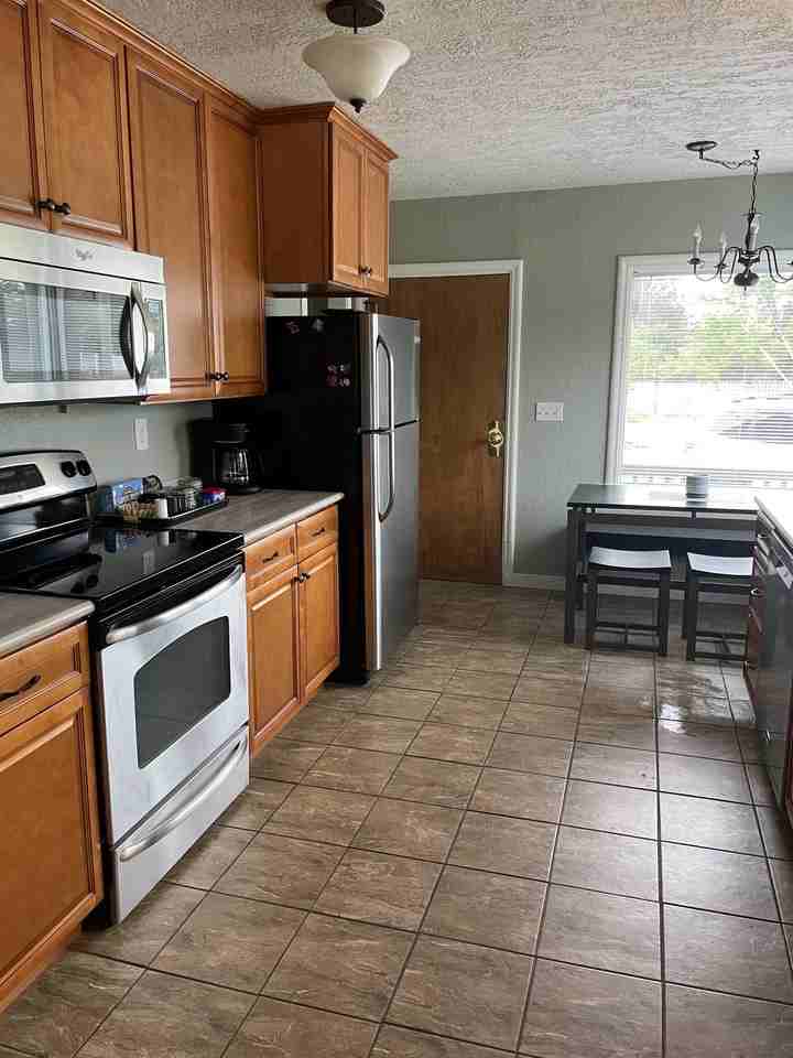 701 S Main St - Photo 3 of 10