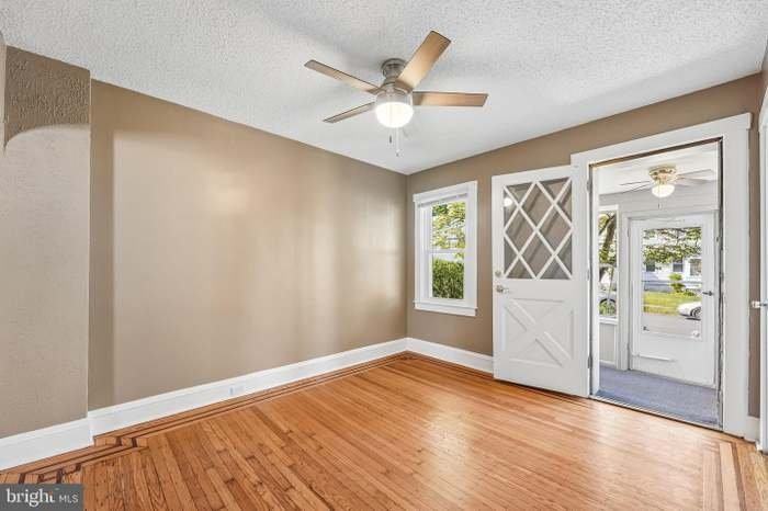 6 Seneca St - Photo 6 of 20