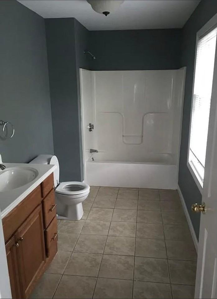 16 Calef St - Photo 3 of 8