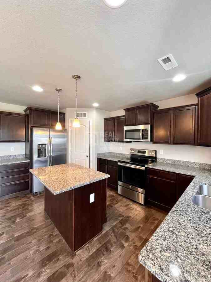 7215 Cedar Brush Ct - Photo 5 of 20
