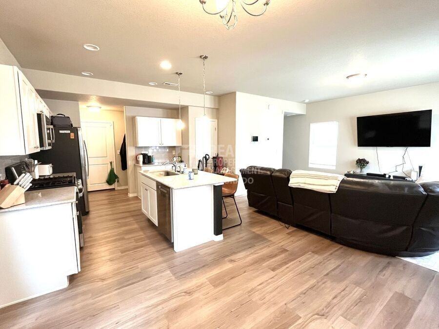4287 Samaritan Loop - Photo 5 of 18