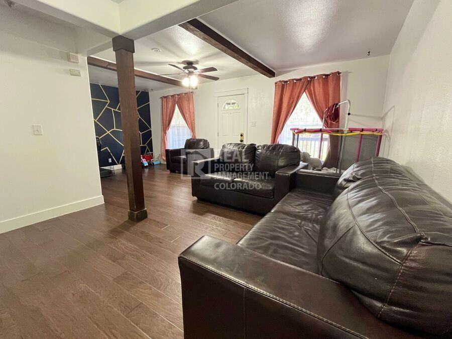 2791 W Irvington Pl - Photo 4 of 13