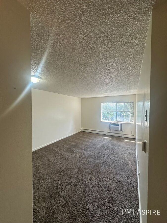 2264 Dexter Dr #301 - Photo 3 of 7