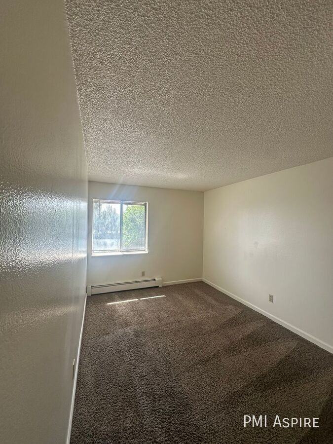 2264 Dexter Dr #301 - Photo 5 of 7