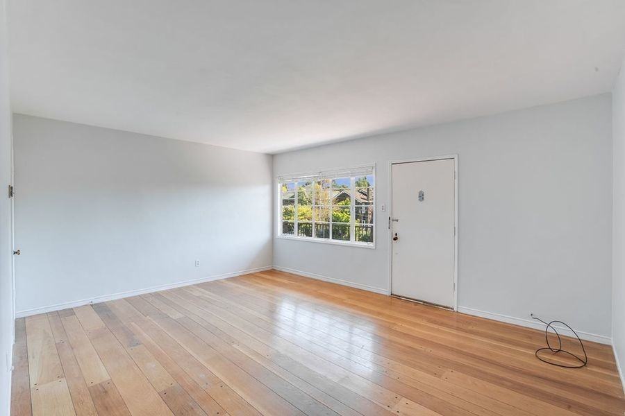 2727 Parker St #C - Photo 5 of 19