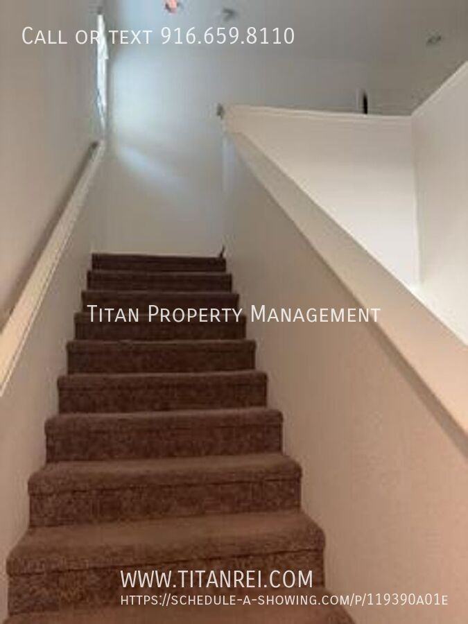 1904 Ellesmere Loop - Photo 6 of 20