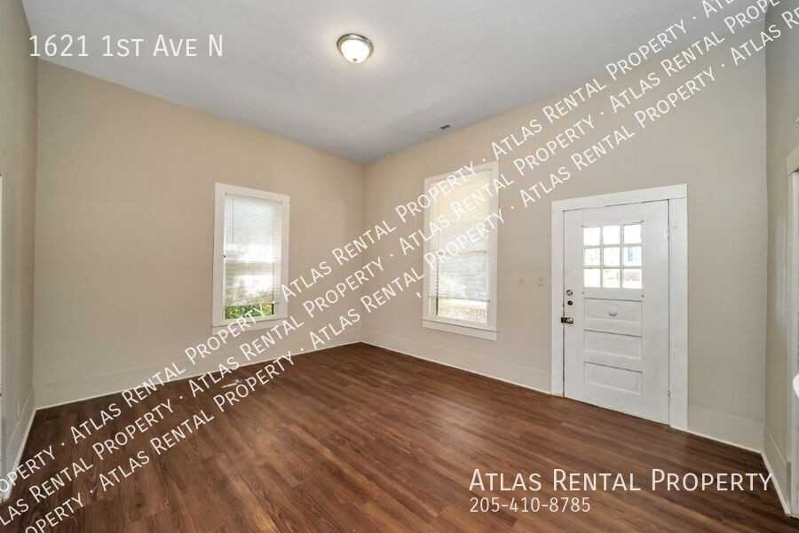 1621 1st Ave N - Photo 6 of 26