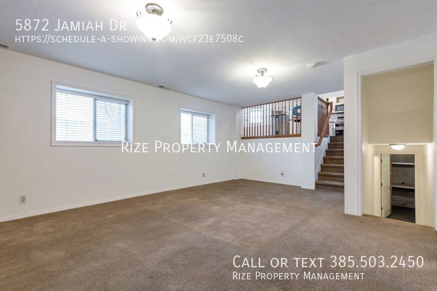 5872 S Jamiah Dr - Photo 5 of 24