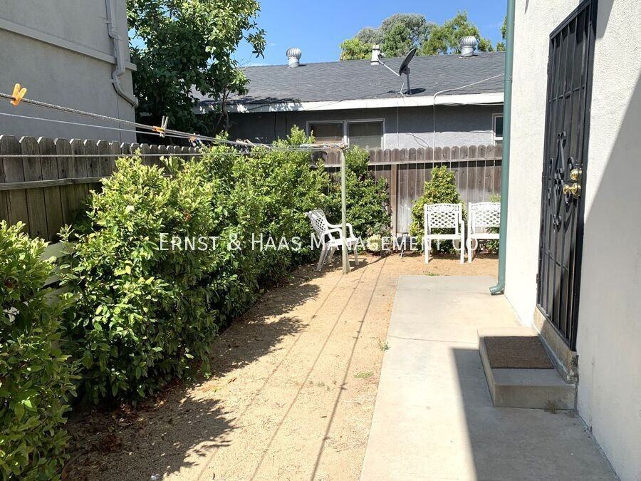 1641 Loma Ave #08 - Photo 3 of 9