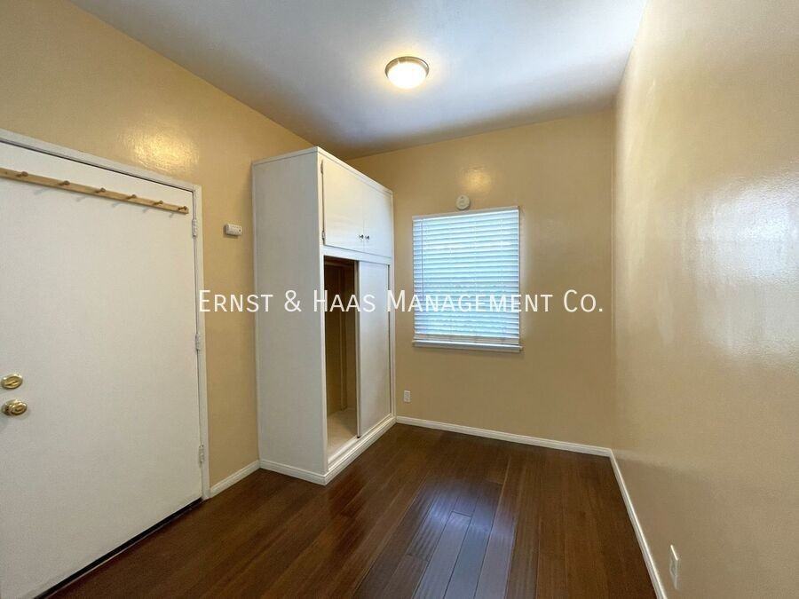 1641 Loma Ave #08 - Photo 5 of 9