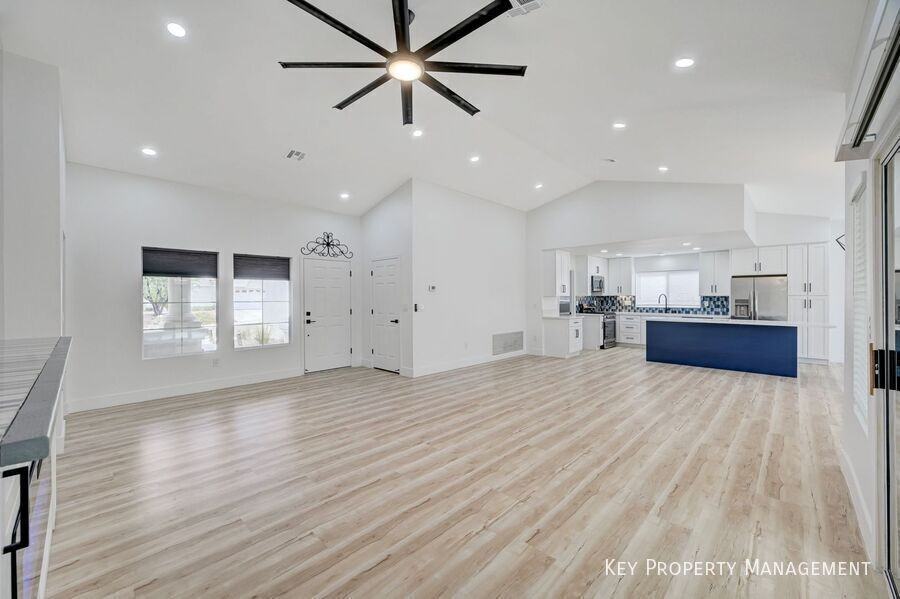 10000 Woodhouse Dr - Photo 3 of 15