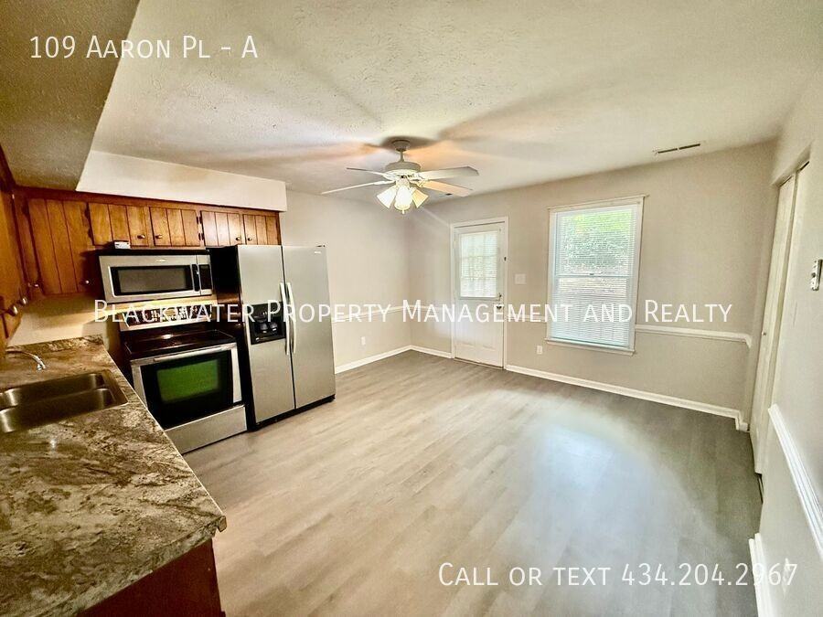 109 Aaron Pl #A - Photo 3 of 11