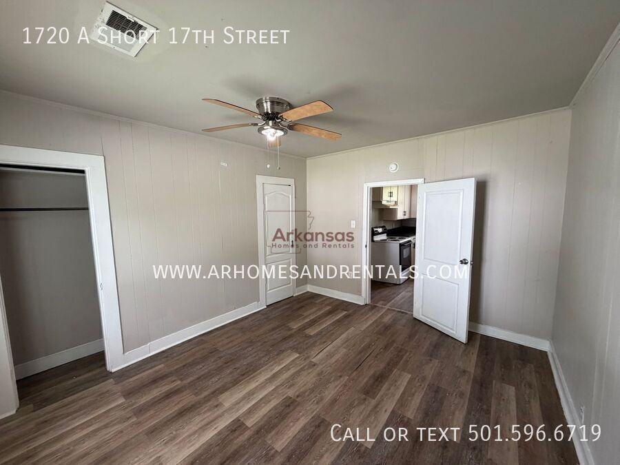 1720 W Short 17th St - Photo 4 of 14