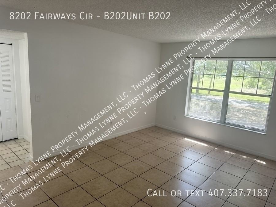 8202 Fairways Cir - Photo 6 of 11