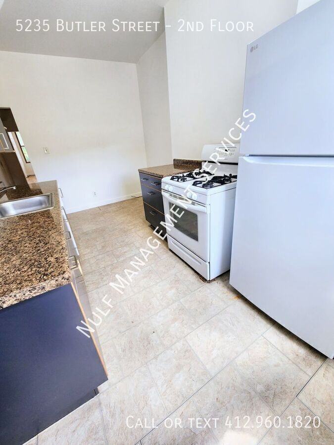 5235 Butler St #2ndFL - Photo 2 of 9