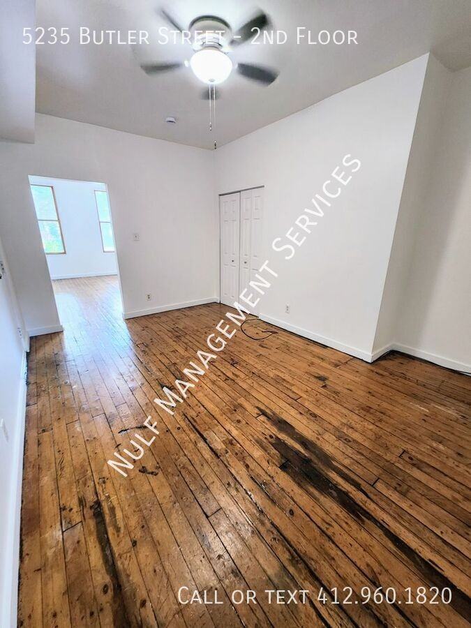 5235 Butler St #2ndFL - Photo 3 of 9