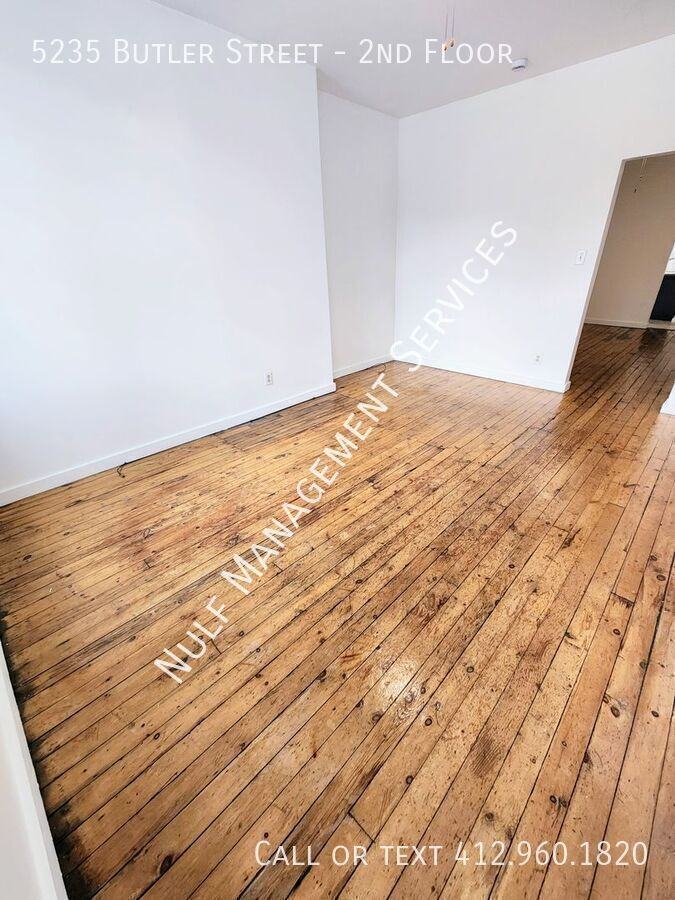 5235 Butler St #2ndFL - Photo 5 of 9