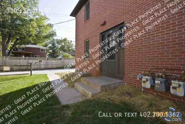 3105 South St - Photo 5 of 27